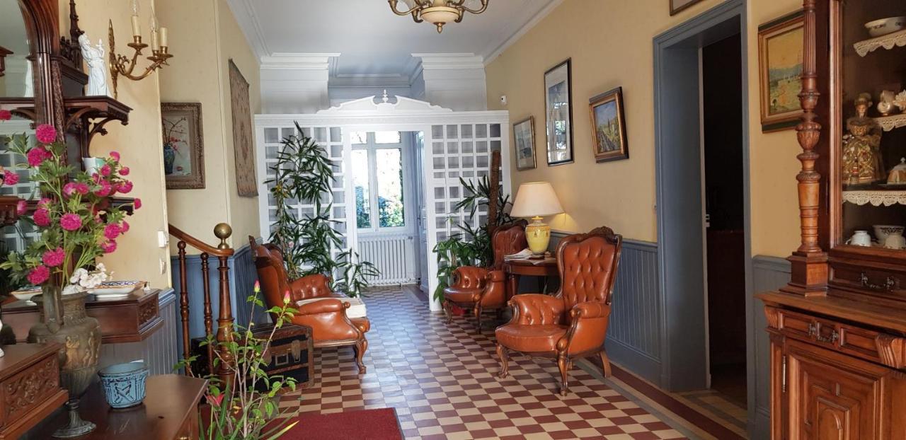 Bed & Breakfast Manoir De Tireveste